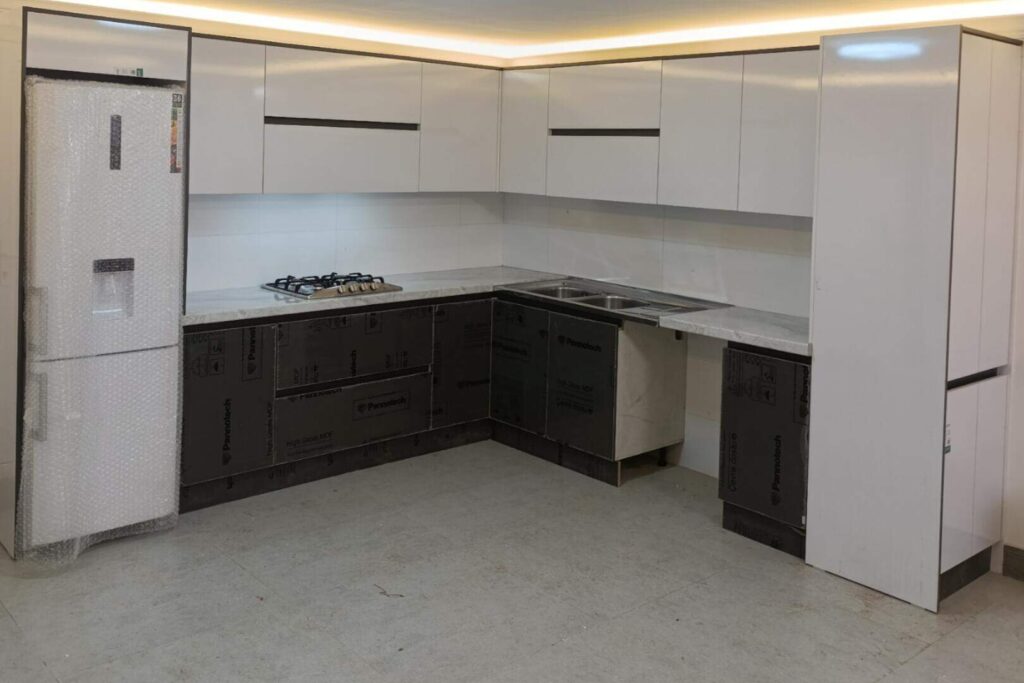کابینت سفید و مشکی ارزان